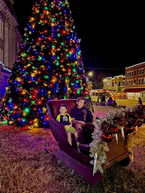 If you haven&39;t been, the Route 66 Christmas Chute in is a unique and walkable Christmas experience in downtown Sapulpa. . Sapulpa christmas parade 2023 schedule